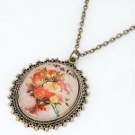 שרשרת עם תליון מהודר בסגנון וינטג'